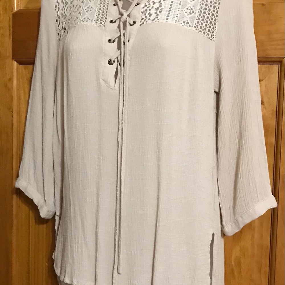 Umgee Beige Blouse Size Small 4 - 6 
60% Cotton - Picture 6 of 13